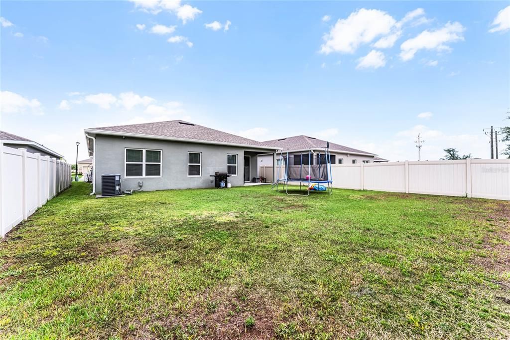 Active With Contract: $410,000 (4 beds, 2 baths, 2021 Square Feet)