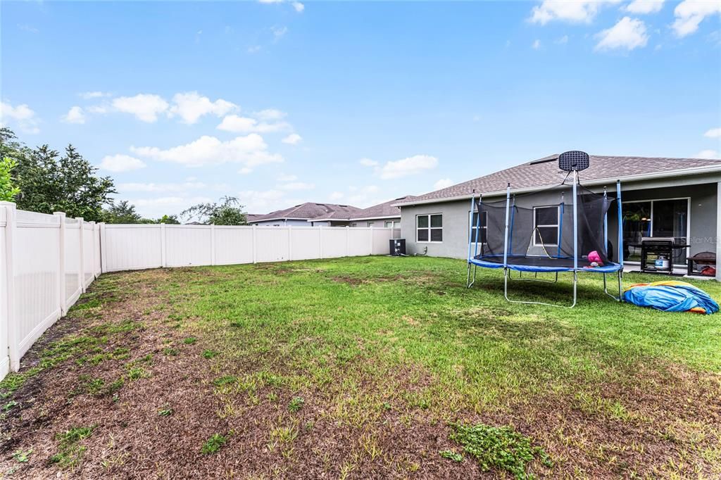 Active With Contract: $410,000 (4 beds, 2 baths, 2021 Square Feet)