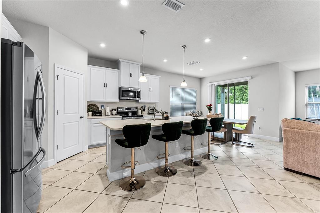 Active With Contract: $410,000 (4 beds, 2 baths, 2021 Square Feet)