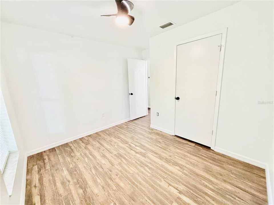 For Sale: $259,990 (3 beds, 1 baths, 1358 Square Feet)