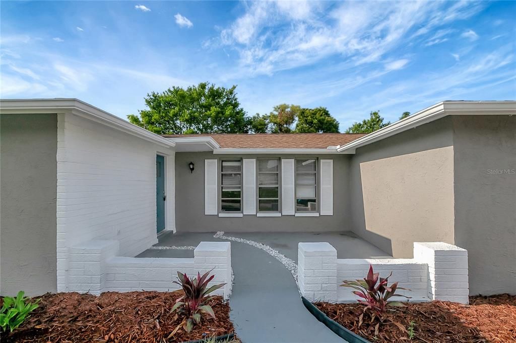 Active With Contract: $269,900 (3 beds, 2 baths, 1457 Square Feet)