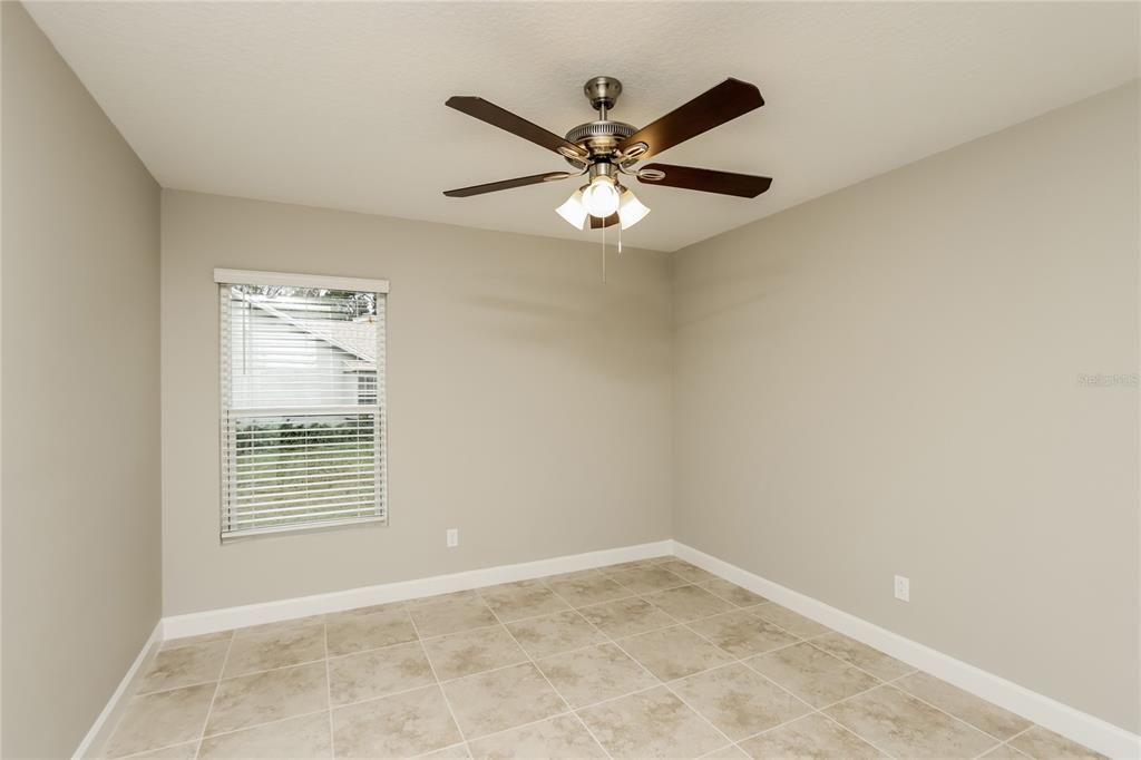 For Rent: $2,095 (4 beds, 2 baths, 1833 Square Feet)