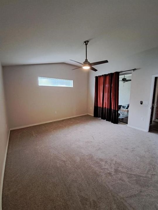 For Rent: $2,900 (4 beds, 2 baths, 2220 Square Feet)