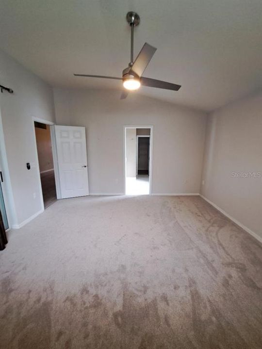 For Rent: $2,900 (4 beds, 2 baths, 2220 Square Feet)