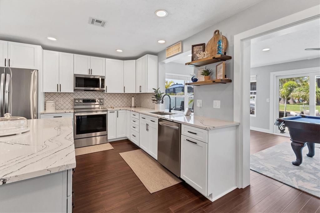 Kitchen with a view of the canal