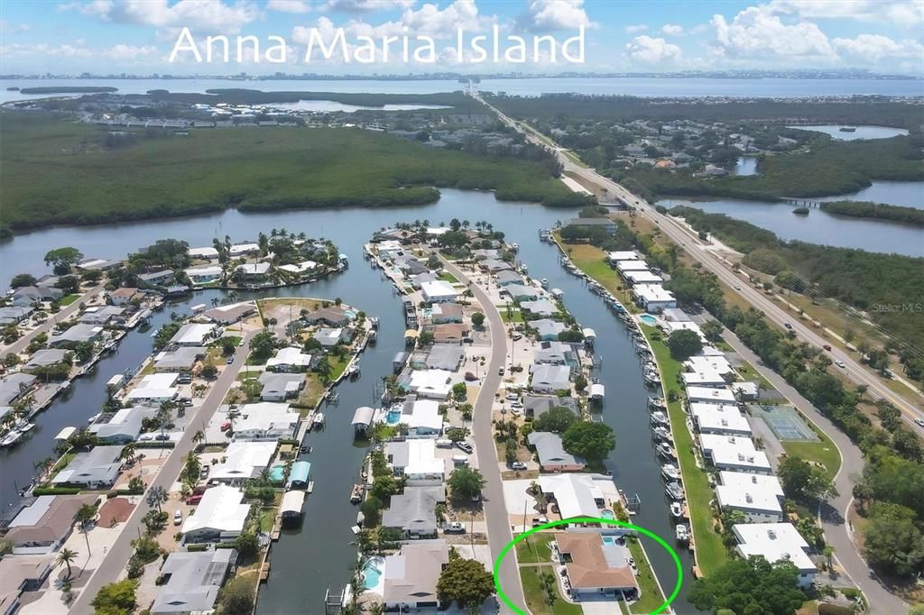 Minutes from Anna Maria Beaches