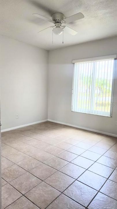 For Rent: $2,150 (3 beds, 2 baths, 1405 Square Feet)