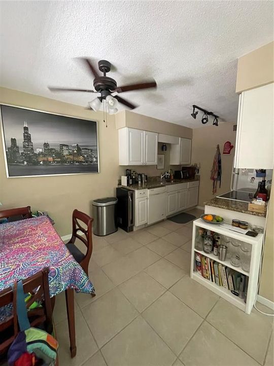 For Rent: $1,925 (2 beds, 1 baths, 765 Square Feet)