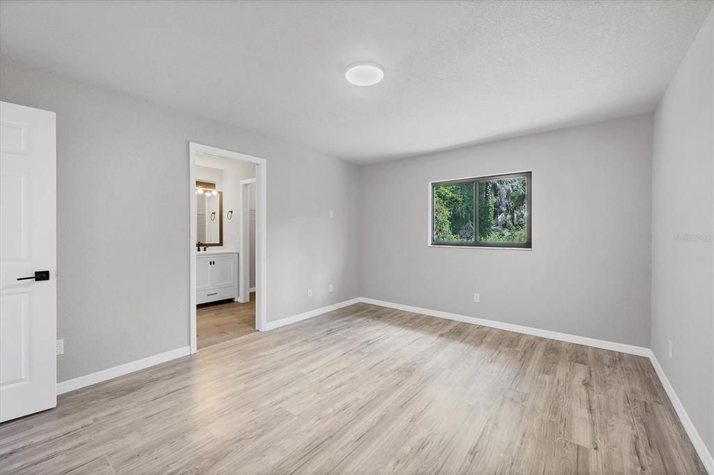 Active With Contract: $379,000 (3 beds, 2 baths, 1212 Square Feet)