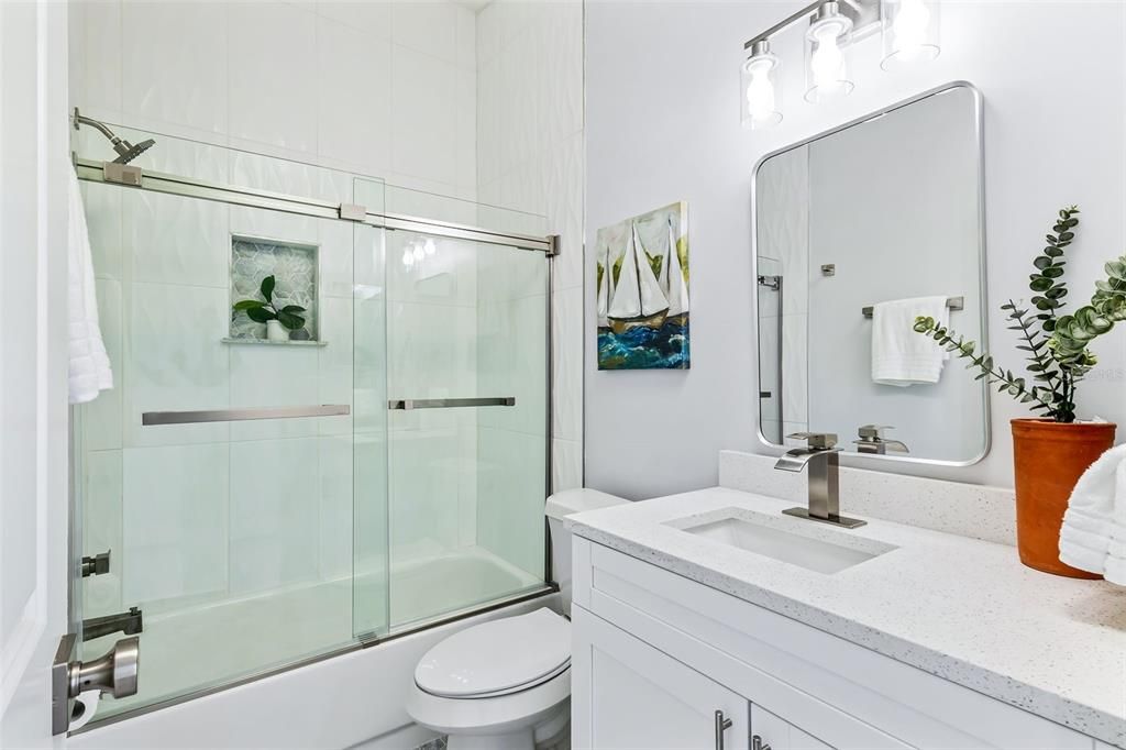 待售: $1,975,000 (3 贝兹, 2 浴室, 1296 平方英尺)