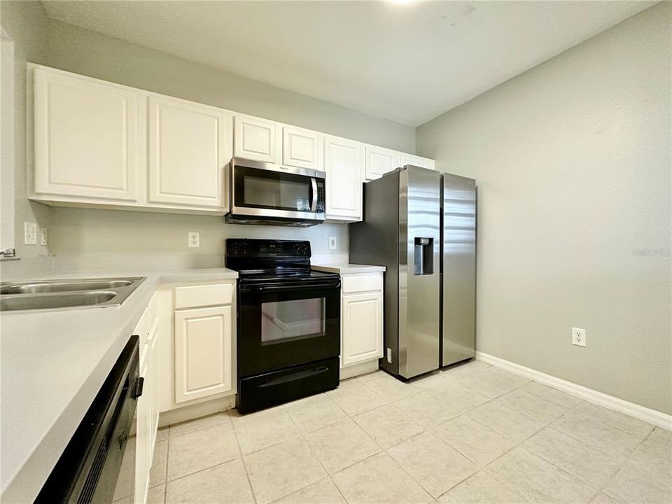 For Sale: $206,900 (3 beds, 2 baths, 1151 Square Feet)