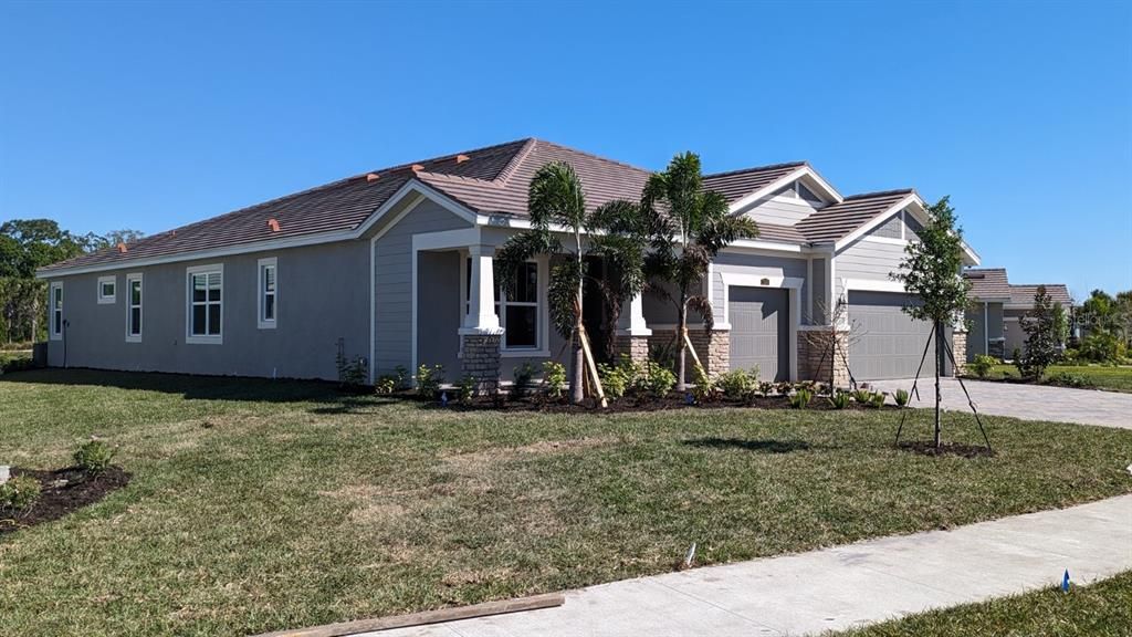 Recently Sold: $1,024,721 (3 beds, 3 baths, 2626 Square Feet)