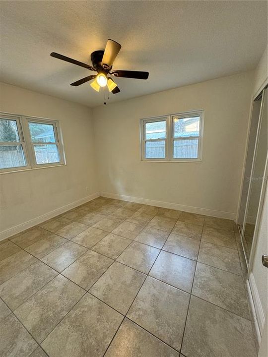 Active With Contract: $329,000 (2 beds, 1 baths, 889 Square Feet)