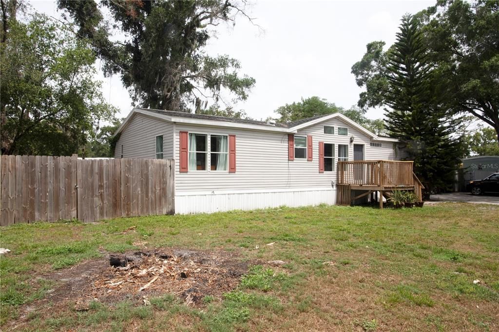 Active With Contract: $249,200 (3 beds, 2 baths, 1344 Square Feet)