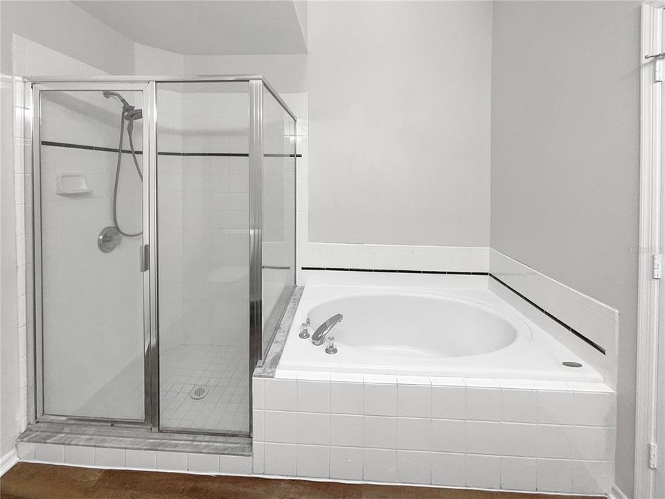 待售: $404,000 (4 贝兹, 2 浴室, 1847 平方英尺)