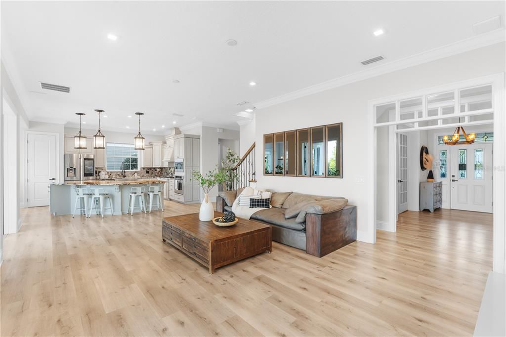 Recently Sold: $1,850,000 (6 beds, 3 baths, 4149 Square Feet)
