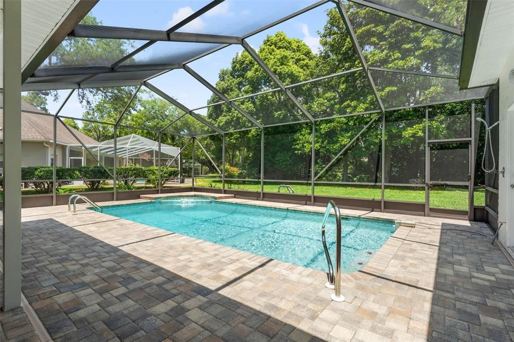 Vaulted Screened Enclosed Pool