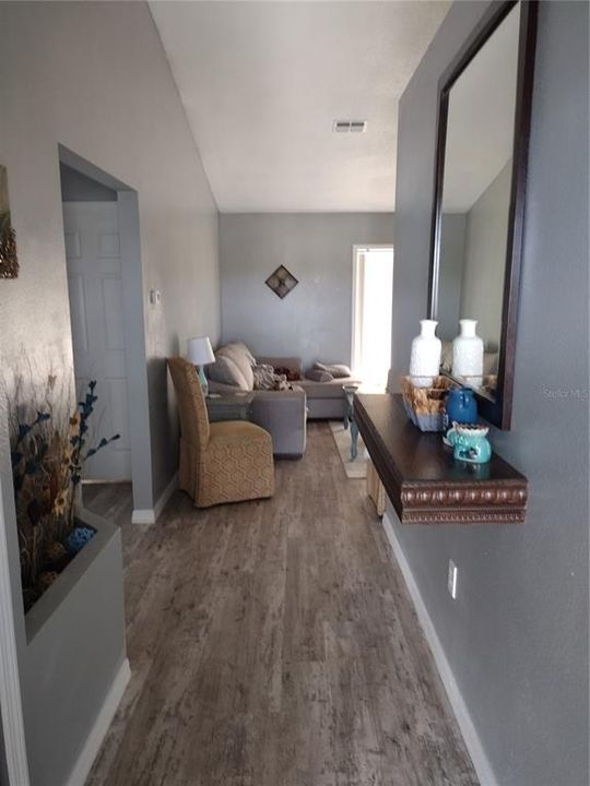 Recently Rented: $2,400 (3 beds, 2 baths, 1234 Square Feet)