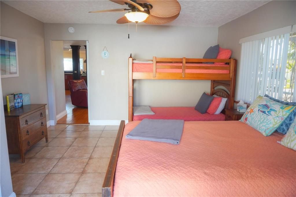 For Rent: $3,800 (3 beds, 2 baths, 1520 Square Feet)