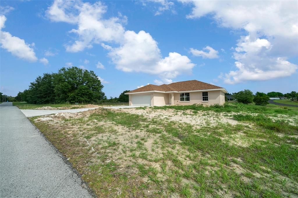 Active With Contract: $285,000 (3 beds, 2 baths, 1456 Square Feet)