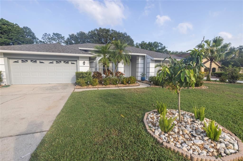 Active With Contract: $779,000 (4 beds, 2 baths, 2707 Square Feet)