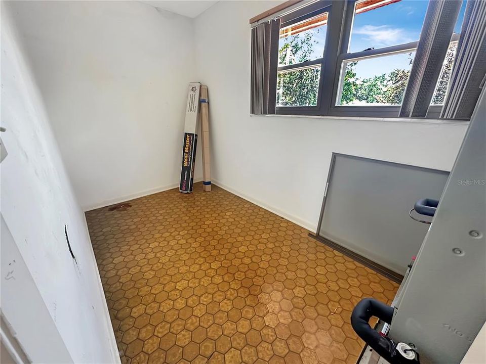 En Venta: $249,000 (3 camas, 2 baños, 2667 Pies cuadrados)