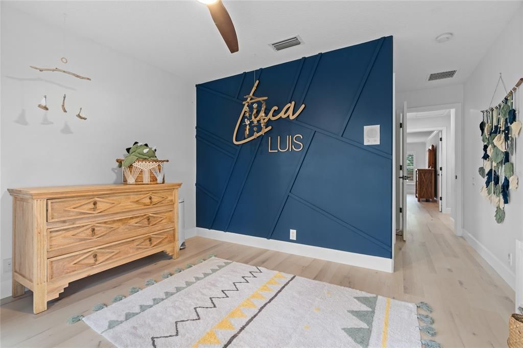 Active With Contract: $639,000 (4 beds, 2 baths, 2366 Square Feet)