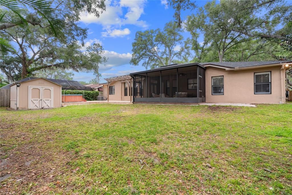 Active With Contract: $639,000 (4 beds, 2 baths, 2366 Square Feet)