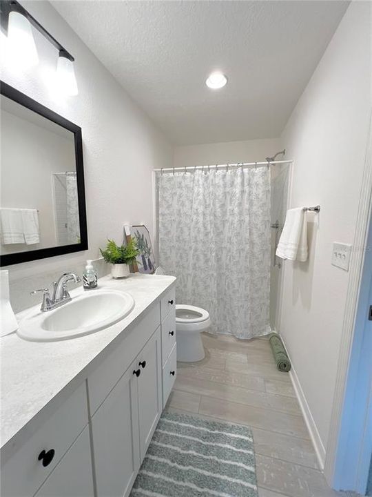 Недавно арендовано: $1,800 (2 спален, 2 ванн, 1100 Квадратных фут)