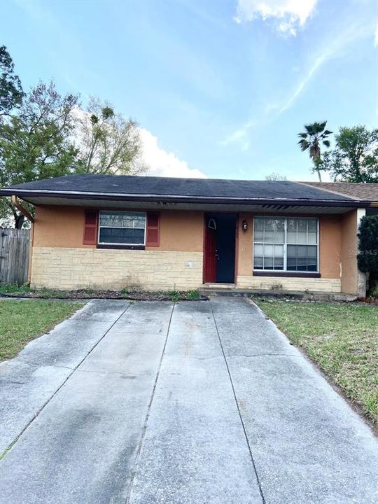 For Sale: $272,000 (2 beds, 2 baths, 1008 Square Feet)