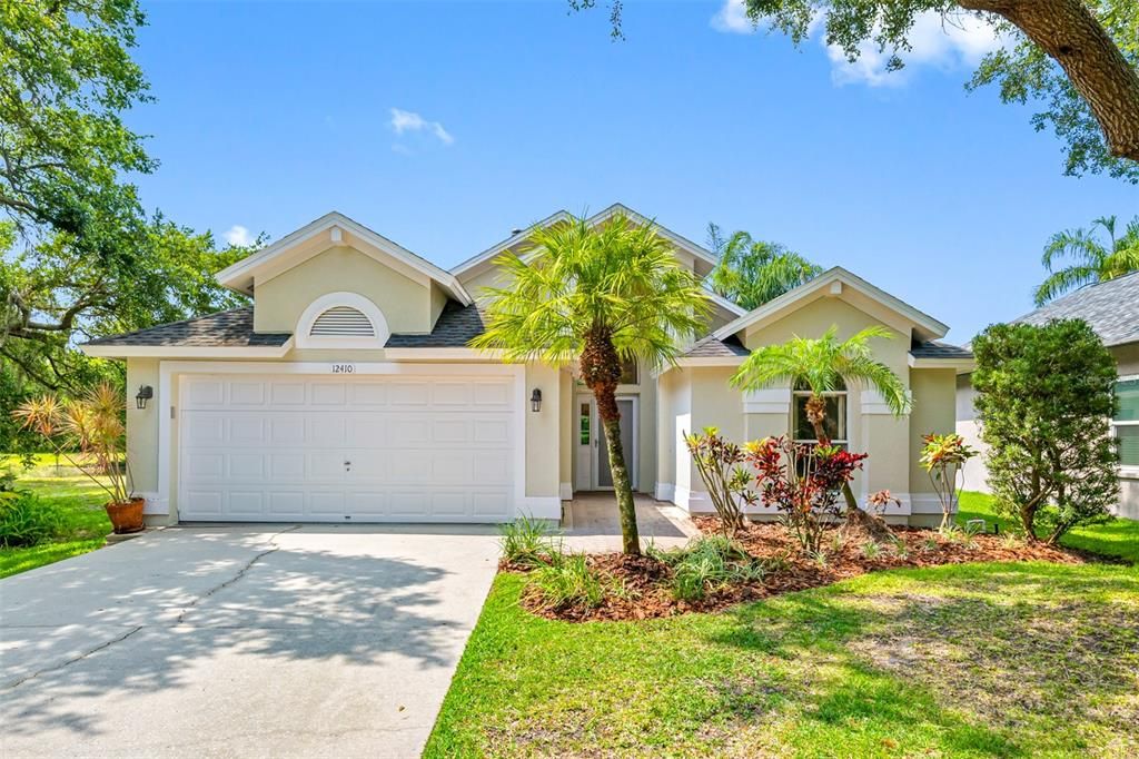 For Sale: $580,000 (3 beds, 2 baths, 1539 Square Feet)