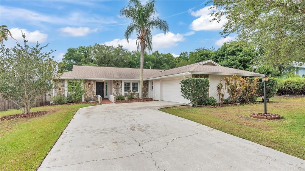 Active With Contract: $439,000 (4 beds, 2 baths, 1999 Square Feet)