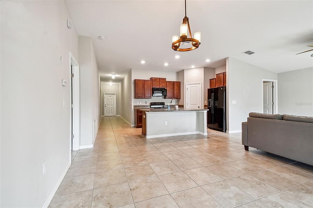 Active With Contract: $349,900 (3 beds, 2 baths, 1555 Square Feet)