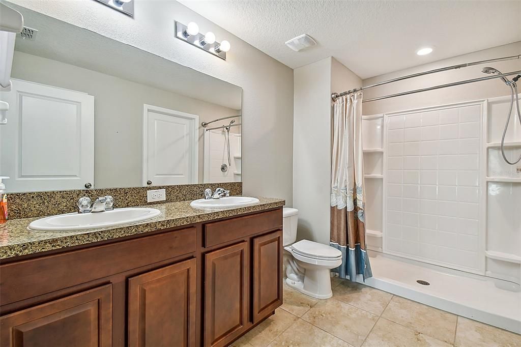 Active With Contract: $349,900 (3 beds, 2 baths, 1555 Square Feet)