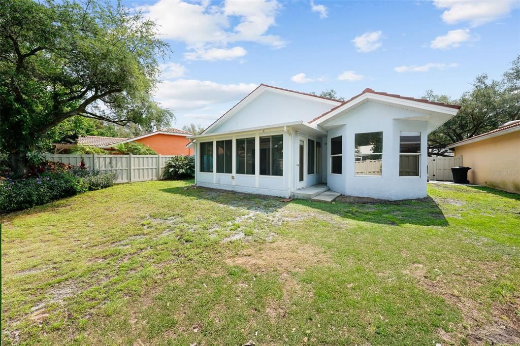 Active With Contract: $4,250 (3 beds, 2 baths, 1543 Square Feet)