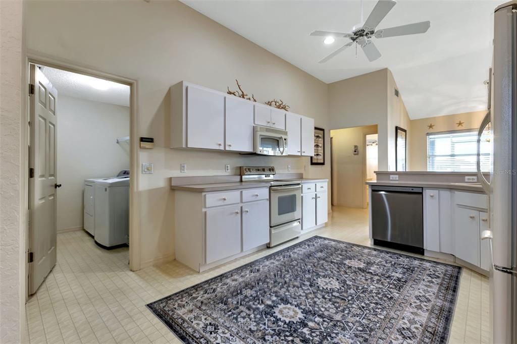 For Sale: $474,900 (3 beds, 2 baths, 1819 Square Feet)