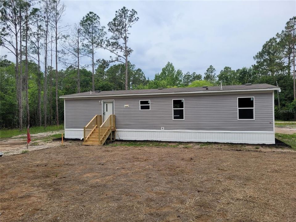 For Sale: $265,000 (3 beds, 2 baths, 1344 Square Feet)