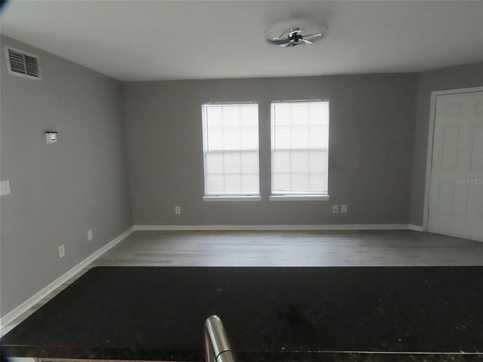 For Rent: $1,500 (1 beds, 1 baths, 686 Square Feet)