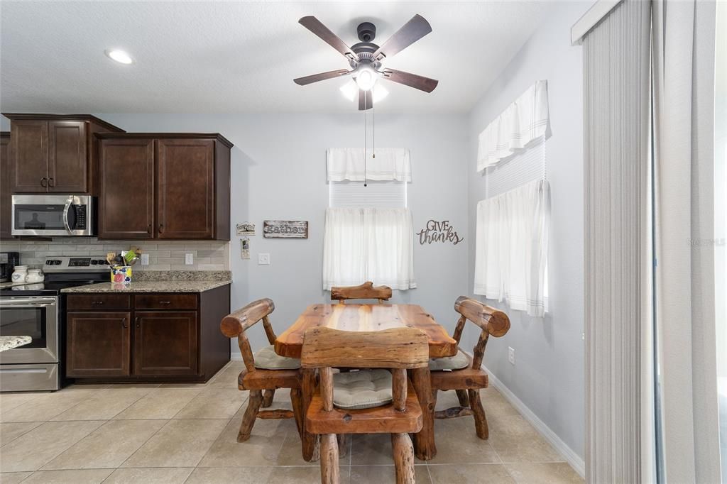 For Sale: $375,000 (3 beds, 2 baths, 1858 Square Feet)