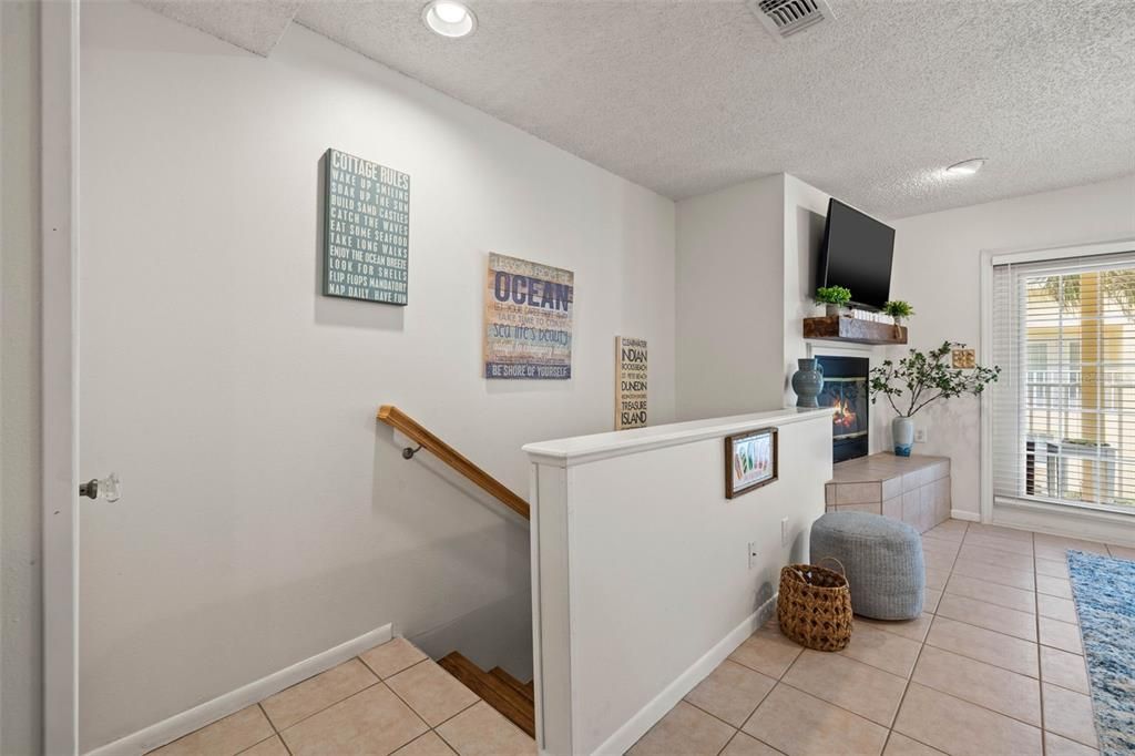 Recently Sold: $650,000 (2 beds, 2 baths, 1237 Square Feet)