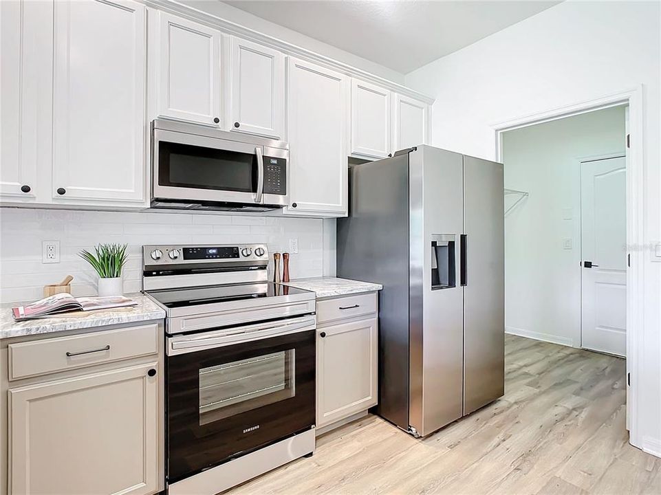 For Sale: $379,900 (3 beds, 2 baths, 1630 Square Feet)