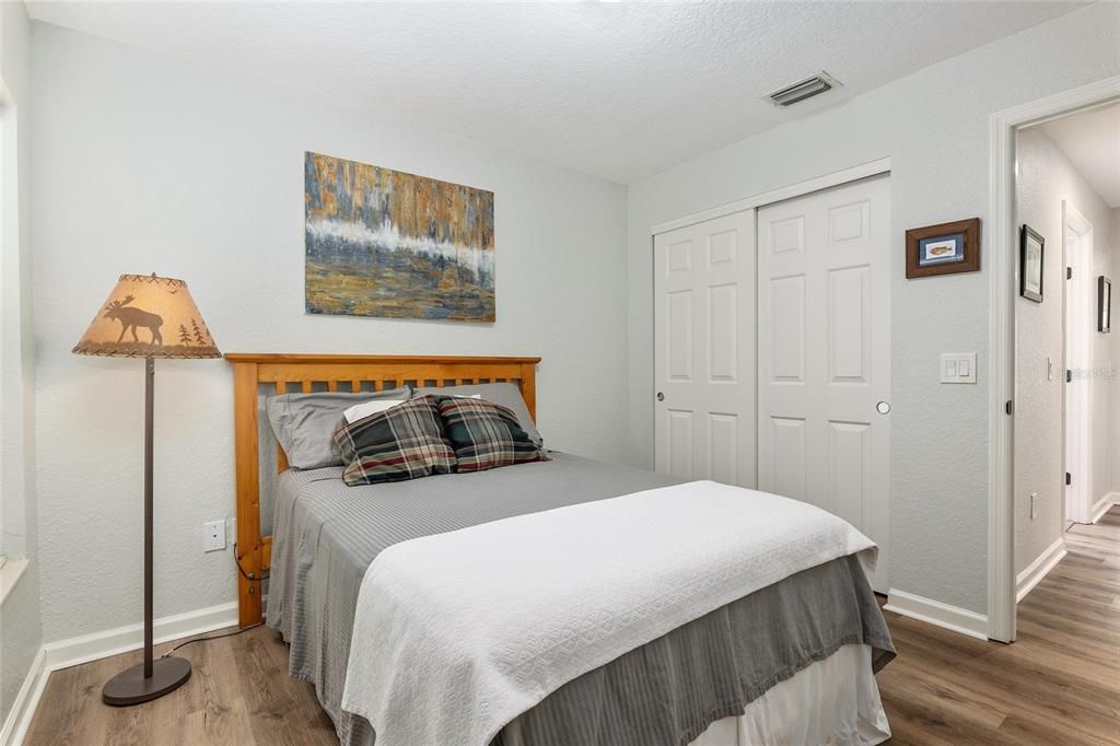 For Sale: $393,500 (3 beds, 2 baths, 1824 Square Feet)