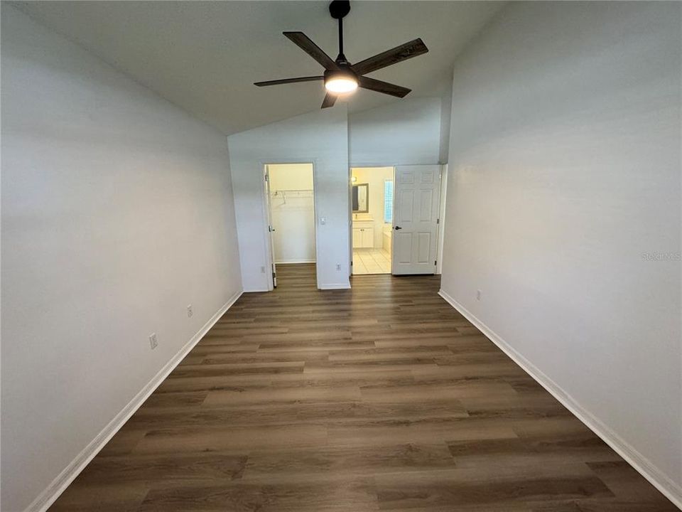 Active With Contract: $429,900 (3 beds, 2 baths, 1583 Square Feet)