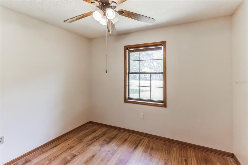 Active With Contract: $199,000 (3 beds, 2 baths, 1128 Square Feet)