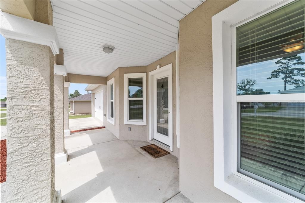 Recently Sold: $319,900 (3 beds, 2 baths, 1721 Square Feet)