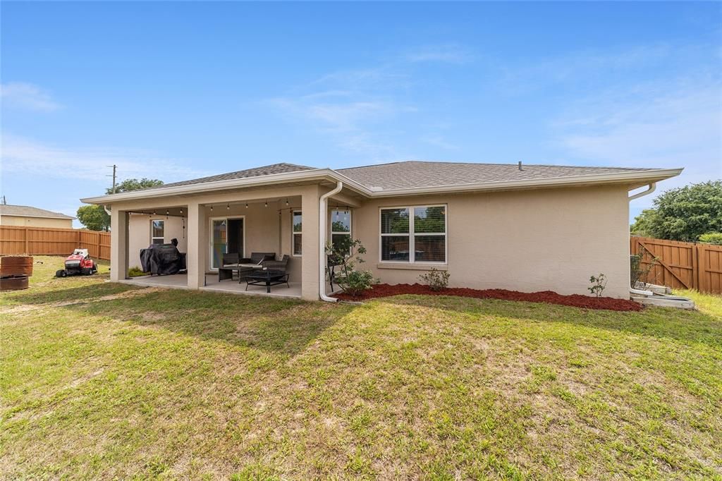 Recently Sold: $319,900 (3 beds, 2 baths, 1721 Square Feet)