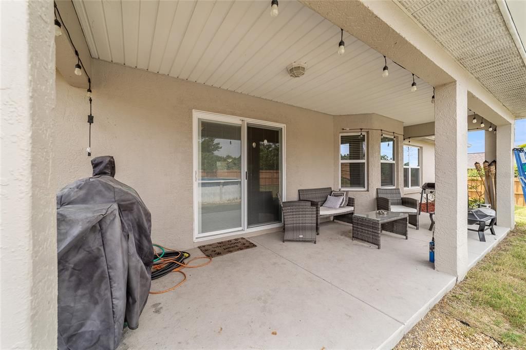 Recently Sold: $319,900 (3 beds, 2 baths, 1721 Square Feet)