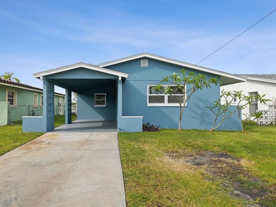 For Sale: $414,900 (2 beds, 1 baths, 1094 Square Feet)