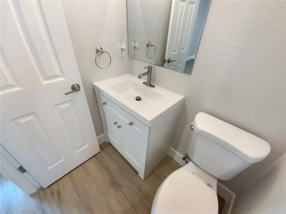 For Sale: $300,000 (3 beds, 1 baths, 1148 Square Feet)