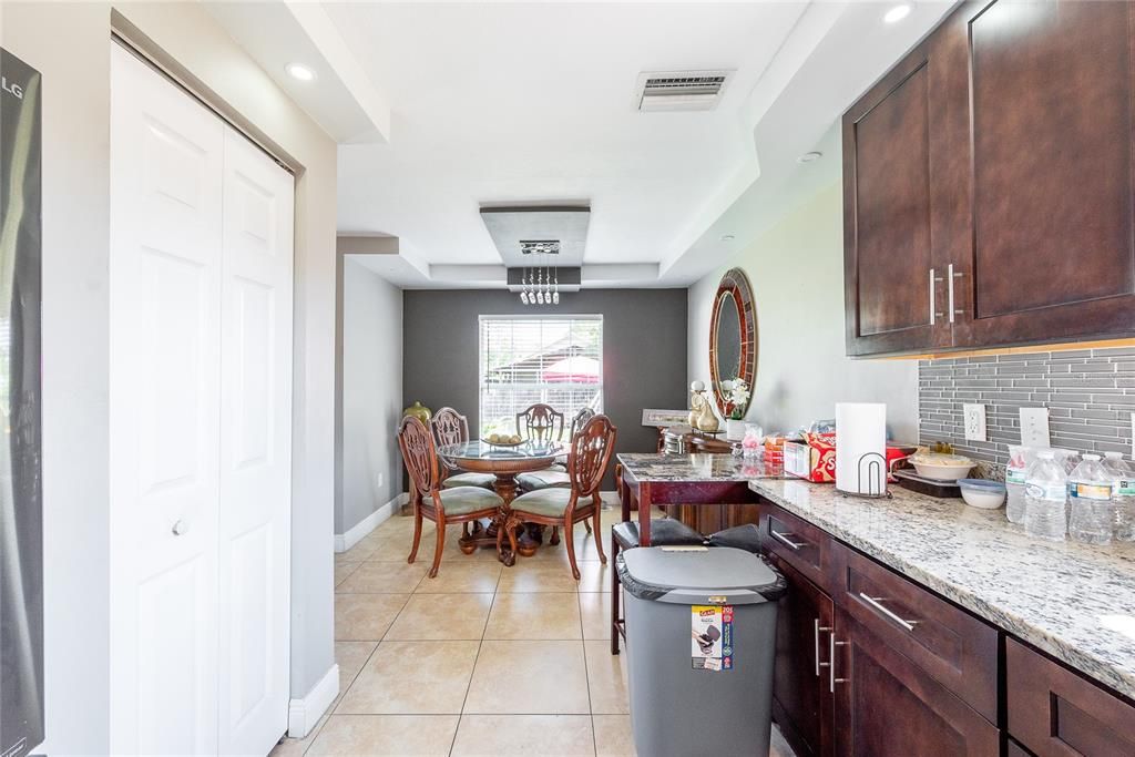 Recently Sold: $379,000 (3 beds, 2 baths, 1333 Square Feet)
